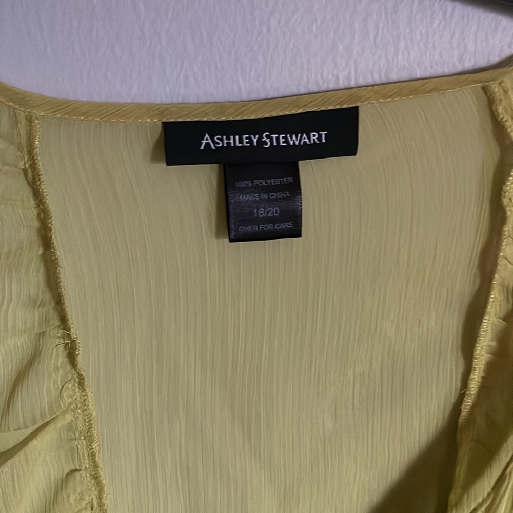 Blouse - Picture 4 of 6